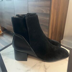Donald Pliner Azia Black Suede Bootie 9.5